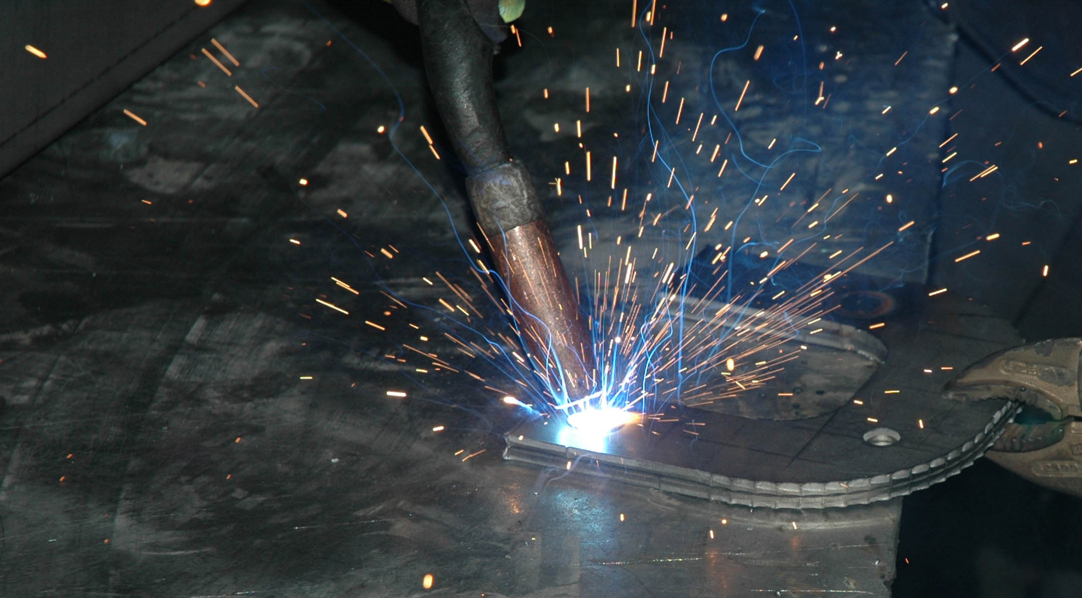 Adana’da Kaynakta Teknolojinin Rolü – Modern Ekipmanlarla Güvenli Bağlantılar